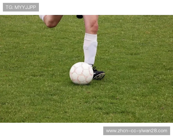 足球球星如何用脚颠球技巧展现个人天赋与训练成果